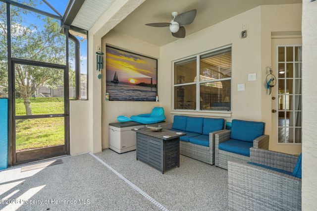 10288 Ridge Top Loop, Weeki Wachee, FL 34613