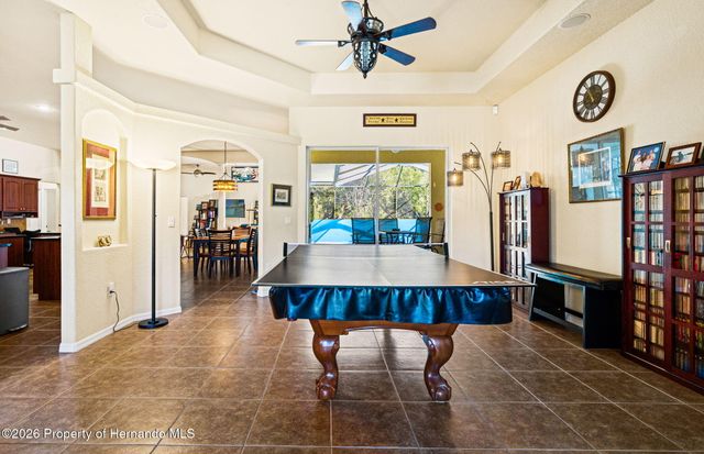 10288 Ridge Top Loop, Weeki Wachee, FL 34613