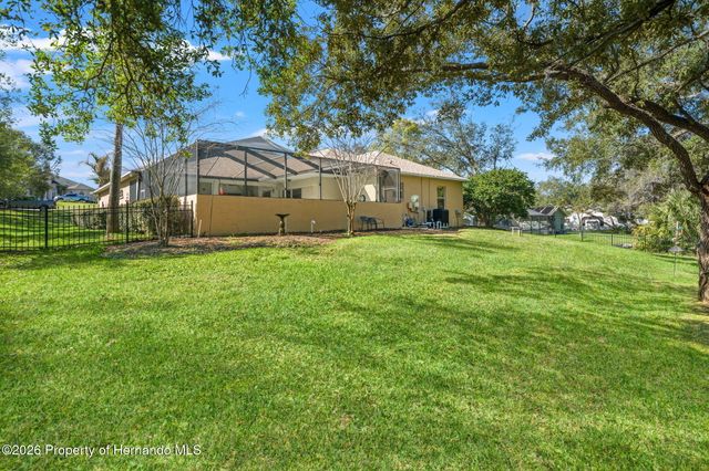 10288 Ridge Top Loop, Weeki Wachee, FL 34613