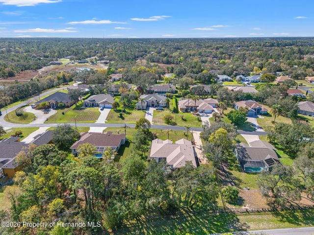 10288 Ridge Top Loop, Weeki Wachee, FL 34613