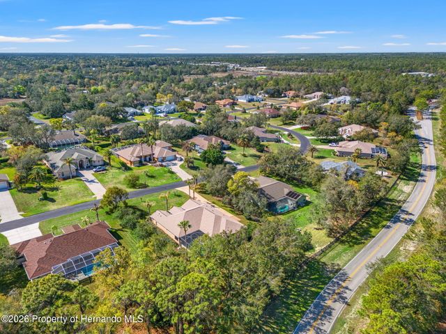 10288 Ridge Top Loop, Weeki Wachee, FL 34613