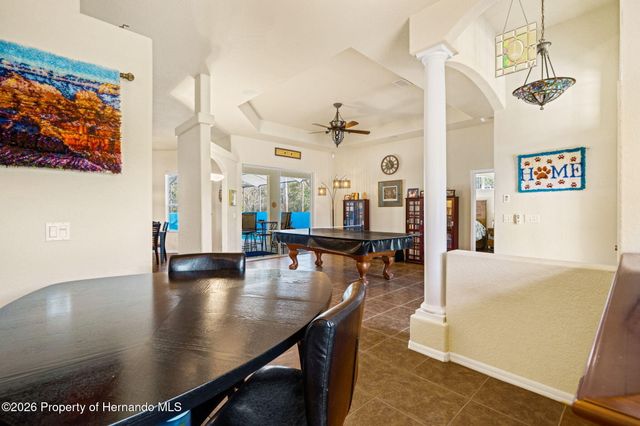 10288 Ridge Top Loop, Weeki Wachee, FL 34613