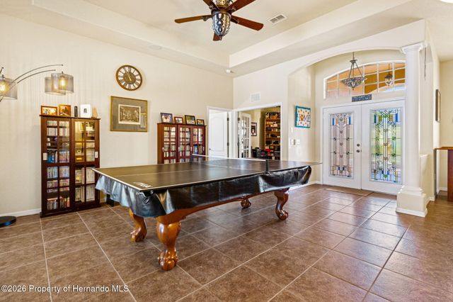 10288 Ridge Top Loop, Weeki Wachee, FL 34613