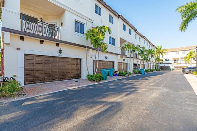 1200 Coastal Bay Boulevard, Boynton Beach, FL 33435