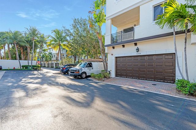 1200 Coastal Bay Boulevard, Boynton Beach, FL 33435