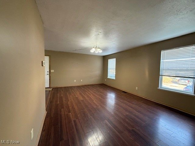 244 5th Street NE, Barberton, OH 44203