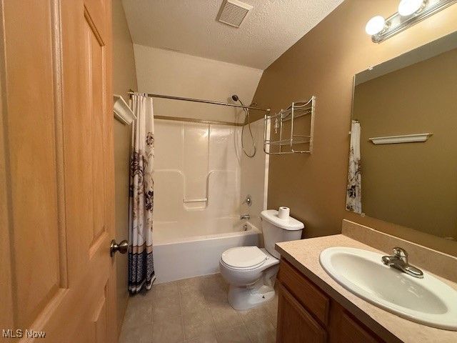 244 5th Street NE, Barberton, OH 44203