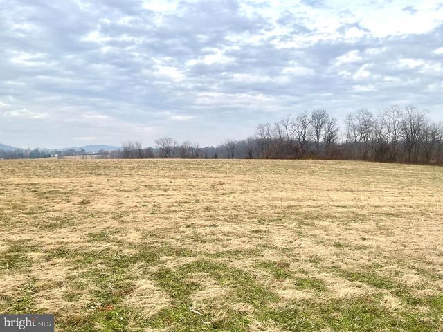 1500 FURNACE HILLS PIKE, Lititz, PA 17543