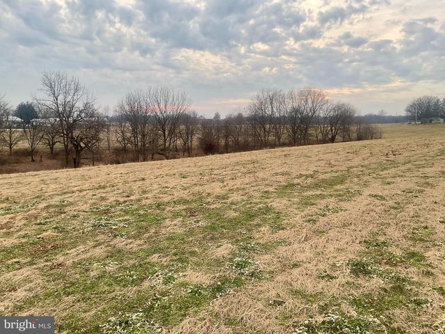 1500 FURNACE HILLS PIKE, Lititz, PA 17543