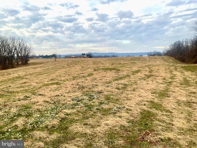 1500 FURNACE HILLS PIKE, Lititz, PA 17543