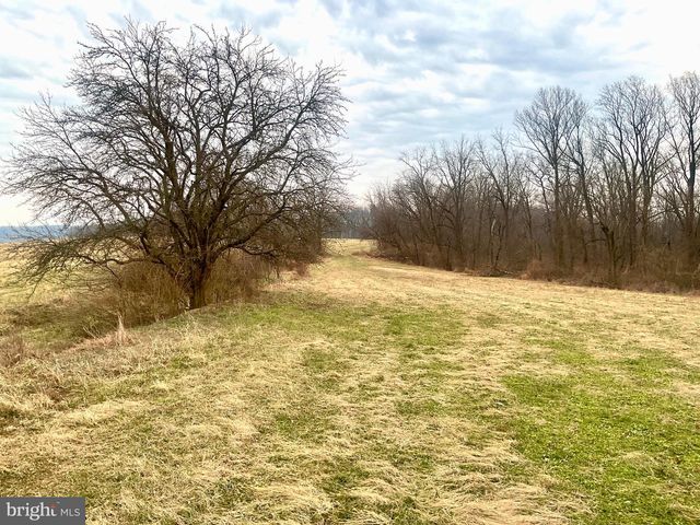 1500 FURNACE HILLS PIKE, Lititz, PA 17543