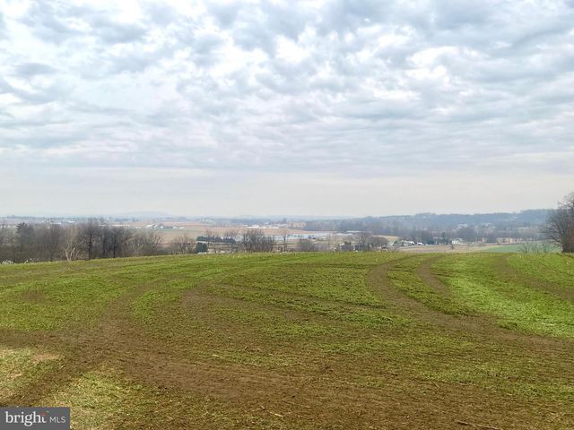 1500 FURNACE HILLS PIKE, Lititz, PA 17543