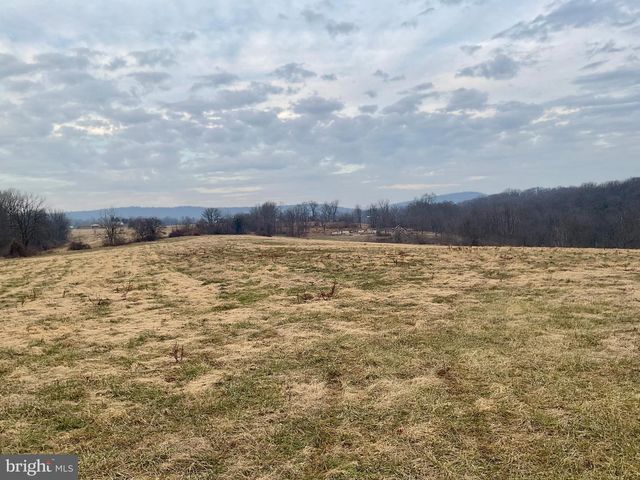 1500 FURNACE HILLS PIKE, Lititz, PA 17543