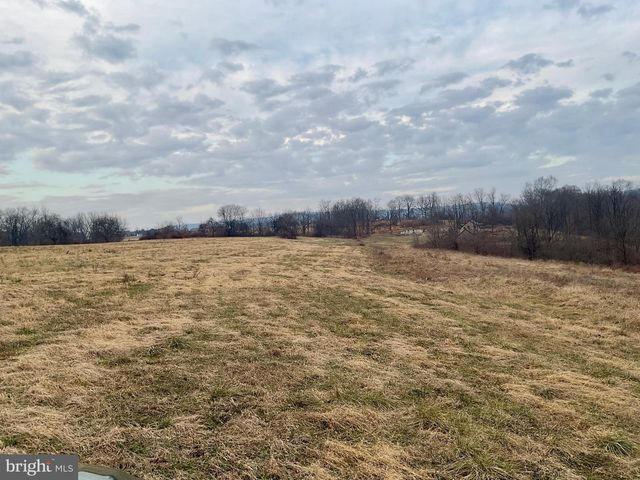 1500 FURNACE HILLS PIKE, Lititz, PA 17543