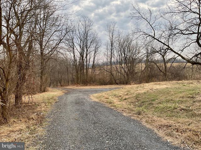 1500 FURNACE HILLS PIKE, Lititz, PA 17543