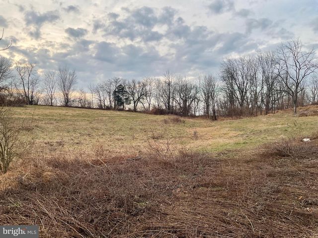 1500 FURNACE HILLS PIKE, Lititz, PA 17543