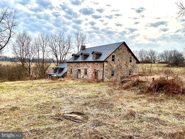 1500 FURNACE HILLS PIKE, Lititz, PA 17543