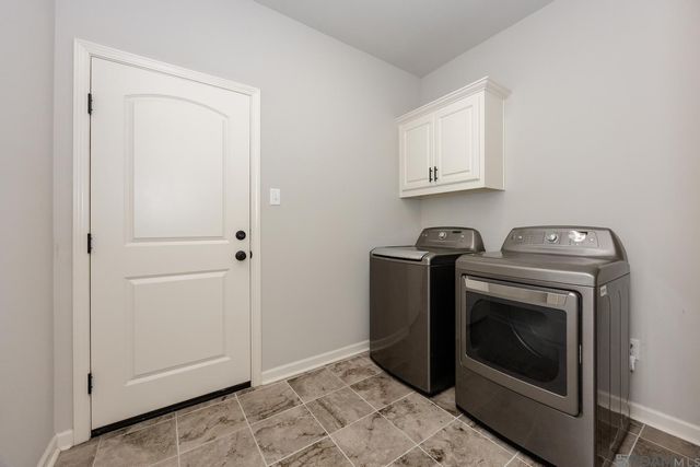 4752 Viola Farms Dr, Addis, LA 70710