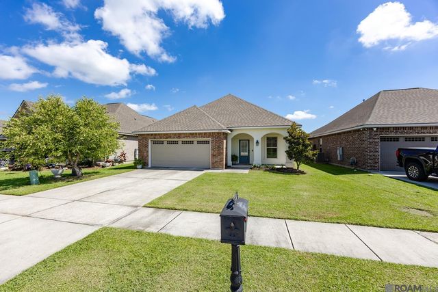 4752 Viola Farms Dr, Addis, LA 70710