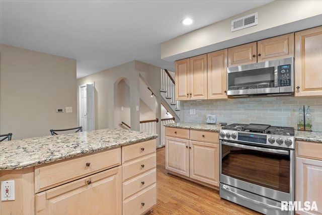 3108 VICTORIA Drive, Springfield, IL 62704