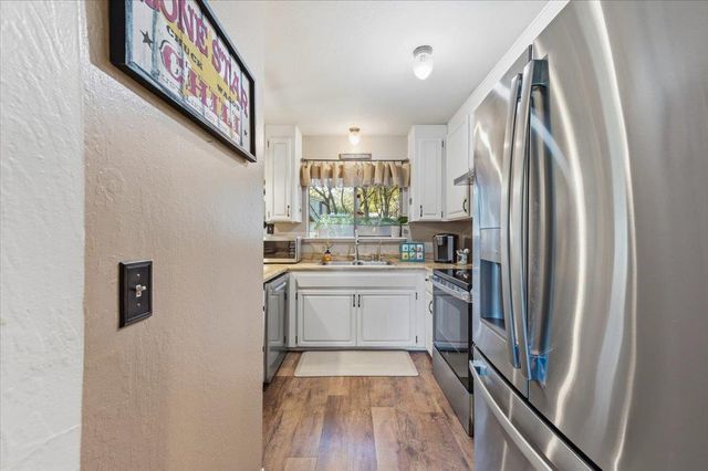 18835 Hilltop Rd, Penn Valley, CA 95946