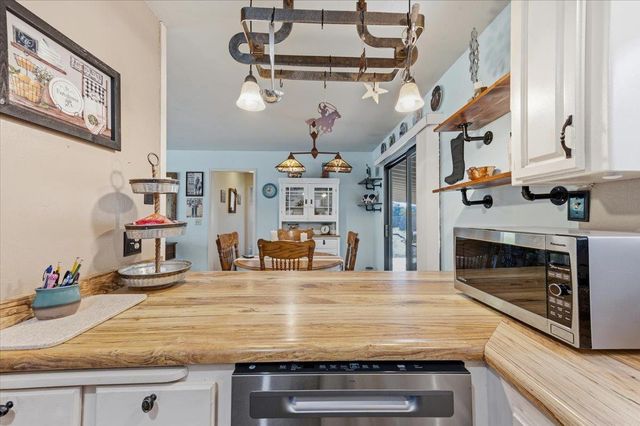 18835 Hilltop Rd, Penn Valley, CA 95946