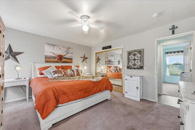 18835 Hilltop Rd, Penn Valley, CA 95946