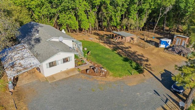 18835 Hilltop Rd, Penn Valley, CA 95946