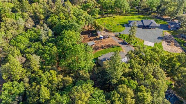 18835 Hilltop Rd, Penn Valley, CA 95946