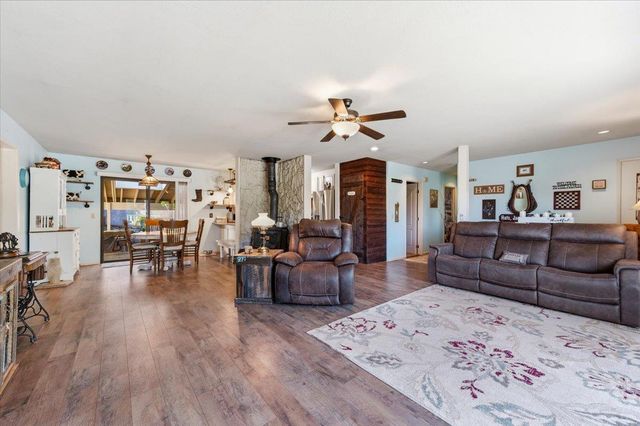 18835 Hilltop Rd, Penn Valley, CA 95946