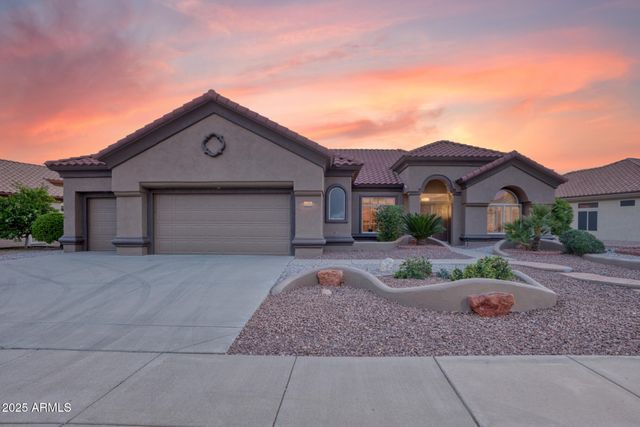 21914 N ACAPULCO Drive, Sun City West, AZ 85375