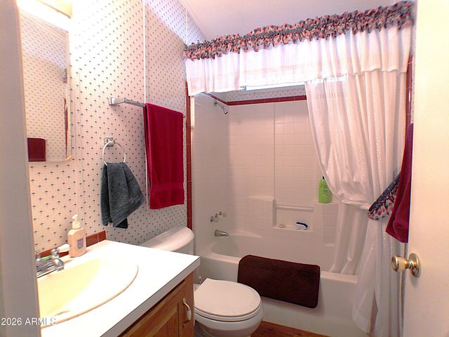 234 W MORRIS Drive, Queen Valley, AZ 85118