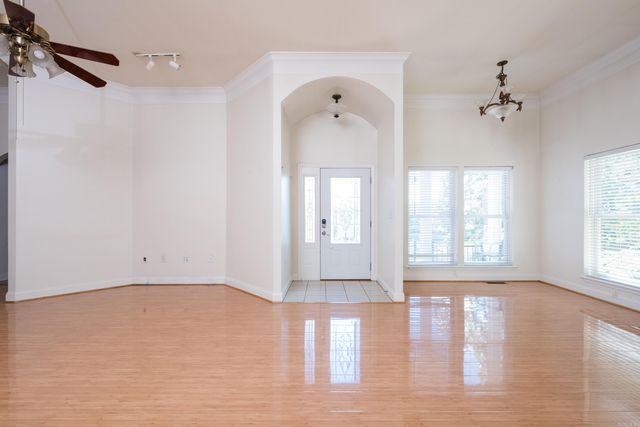 11163 Southridge Drive, Little Rock, AR 72212