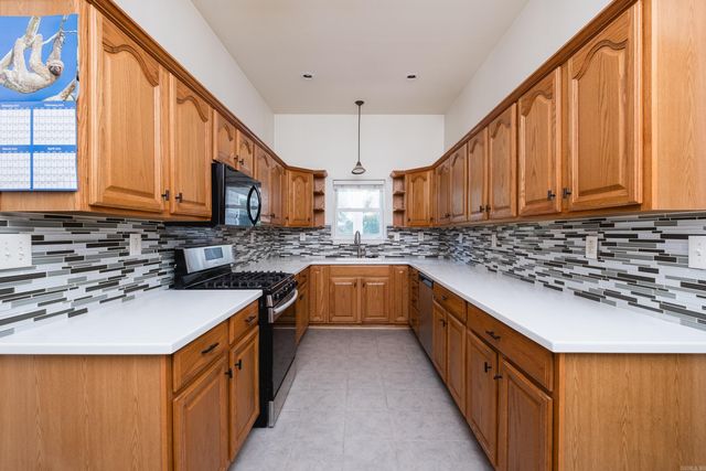 11163 Southridge Drive, Little Rock, AR 72212