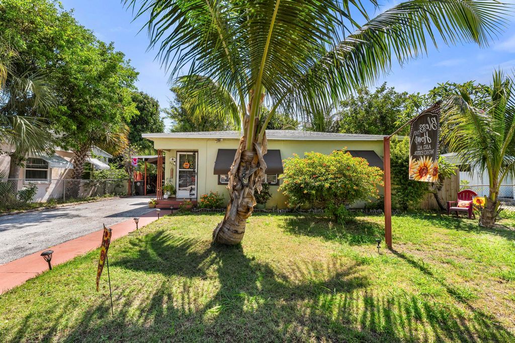 3032 Stanford Road, West Palm Beach, FL 33405