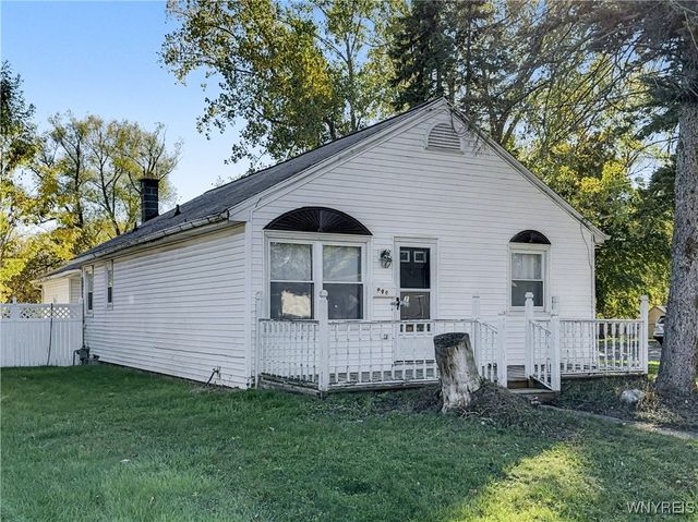 999 Sherwood Court, Cheektowaga, NY 14043