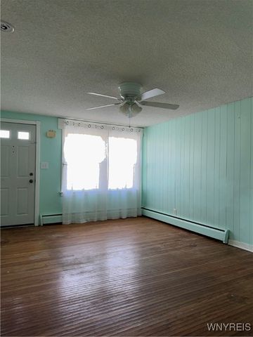 999 Sherwood Court, Cheektowaga, NY 14043