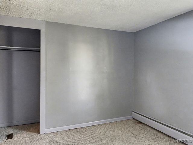 999 Sherwood Court, Cheektowaga, NY 14043