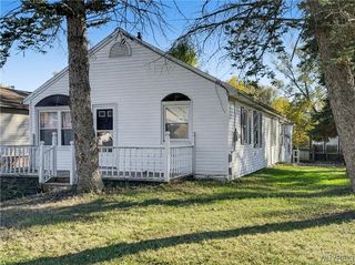 999 Sherwood Court, Cheektowaga, NY 14043