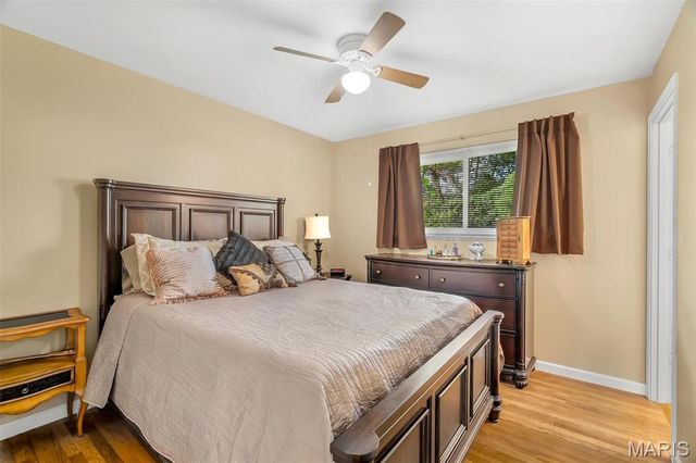 11947 Glenpark Drive, Maryland Heights, MO 63043