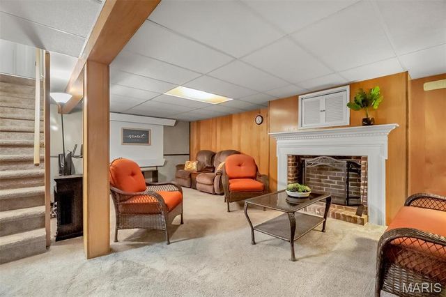 11947 Glenpark Drive, Maryland Heights, MO 63043