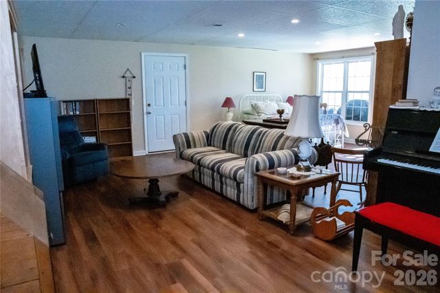 1499 Brentwood Place, Morganton, NC 28655