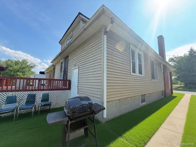 9940 Manor Street, Detroit, MI 48204