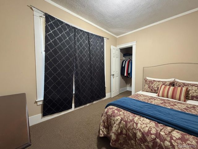 9940 Manor Street, Detroit, MI 48204