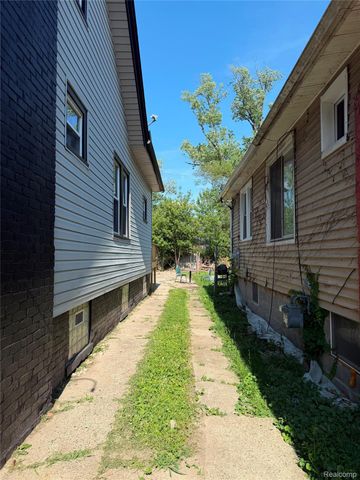 9940 Manor Street, Detroit, MI 48204