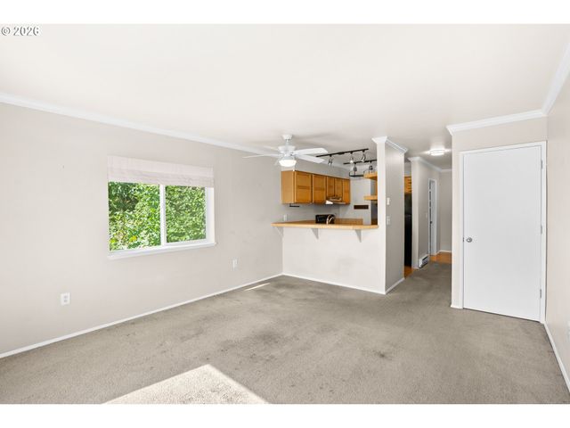 3473 Sw BARBUR Blvd 12, Portland, OR 97239