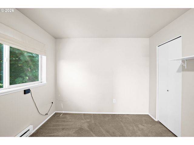 3473 Sw BARBUR Blvd 12, Portland, OR 97239