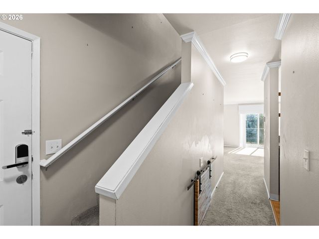 3473 Sw BARBUR Blvd 12, Portland, OR 97239