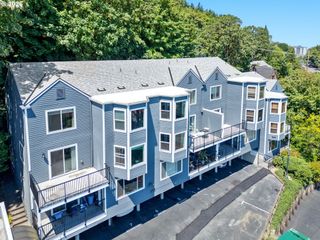 3473 Sw BARBUR Blvd 12, Portland, OR 97239