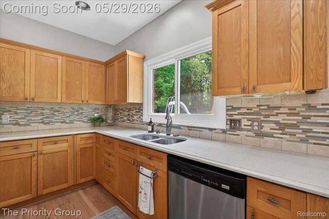 16397 Sherwood Lane, Northville Township, MI 48168